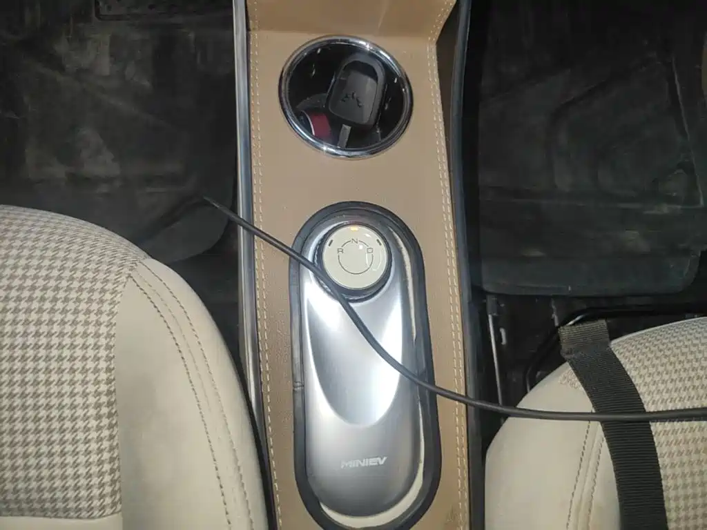 Wuling MINIEV — миниатюра 14