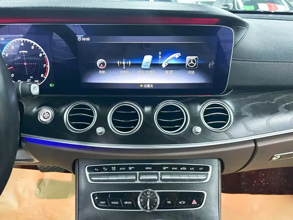 Mercedes-Benz E-Class — миниатюра 18