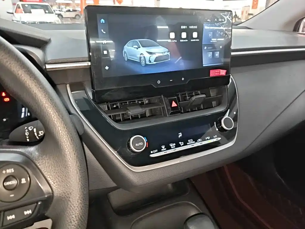 Toyota Corolla — миниатюра 13
