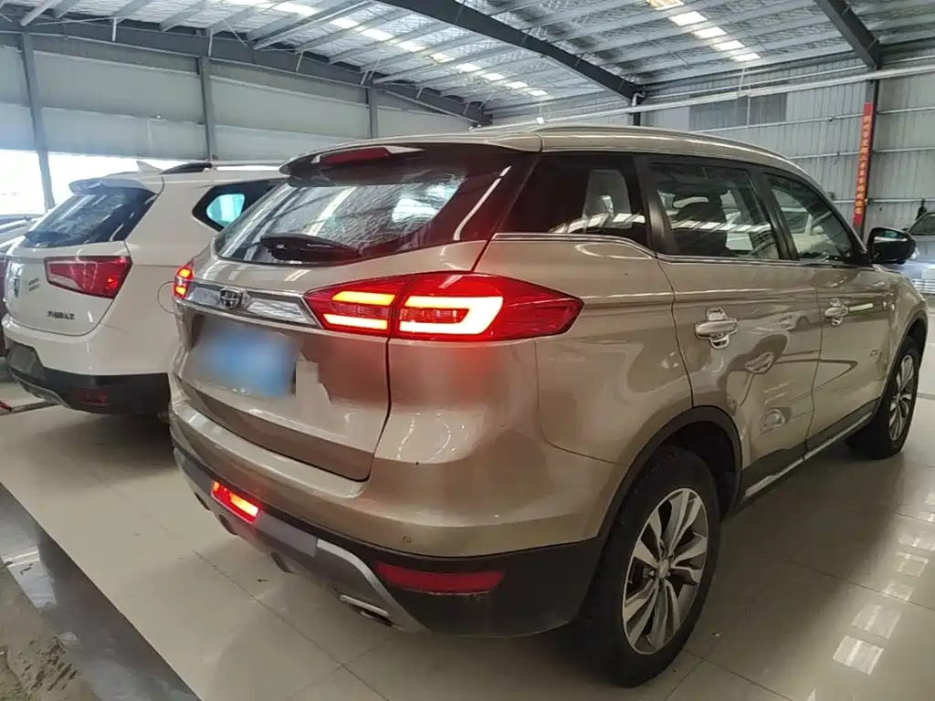 Geely Boyue — миниатюра 7