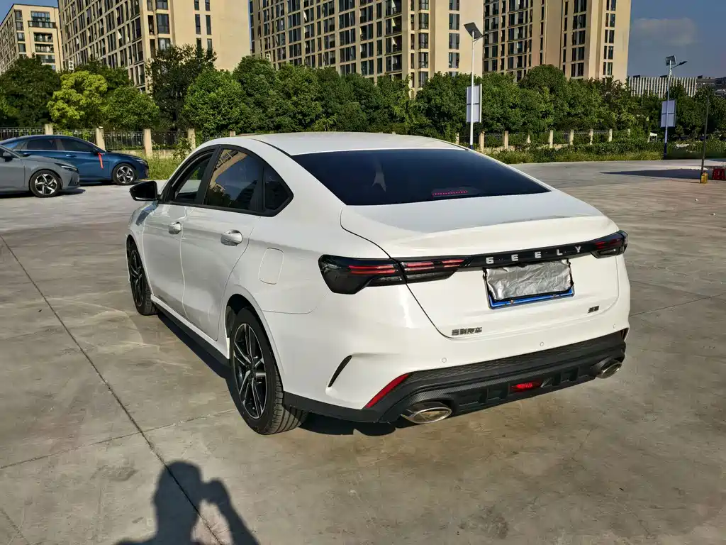 Geely Binrui — миниатюра 4