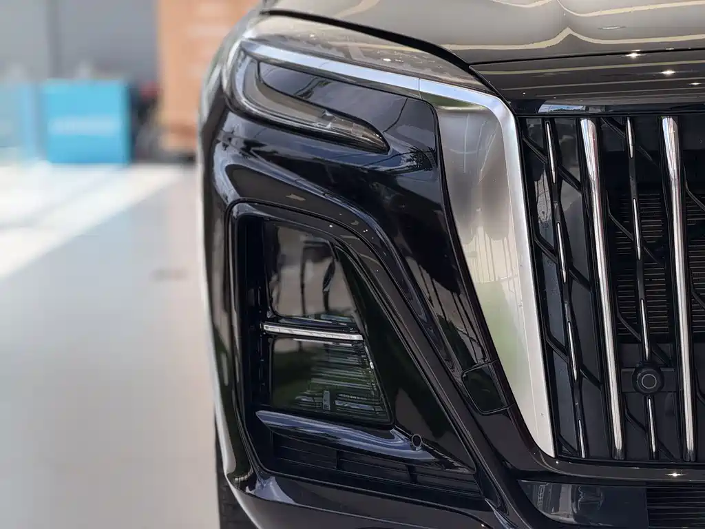 Hongqi Hongqi HS3 PHEV — миниатюра 6
