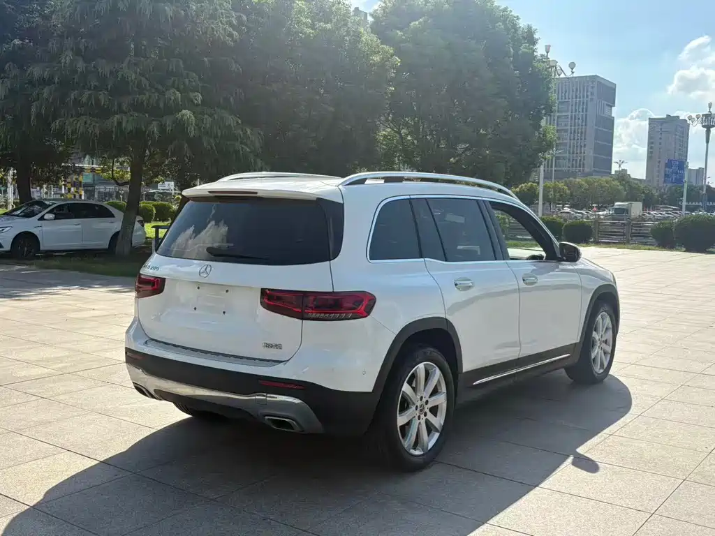 Mercedes-Benz GLB — миниатюра 7