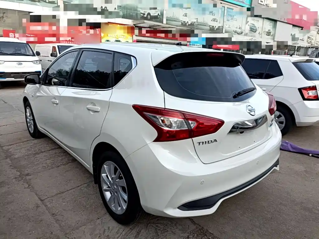 Nissan Tiida 2019 1.6L CVT VI