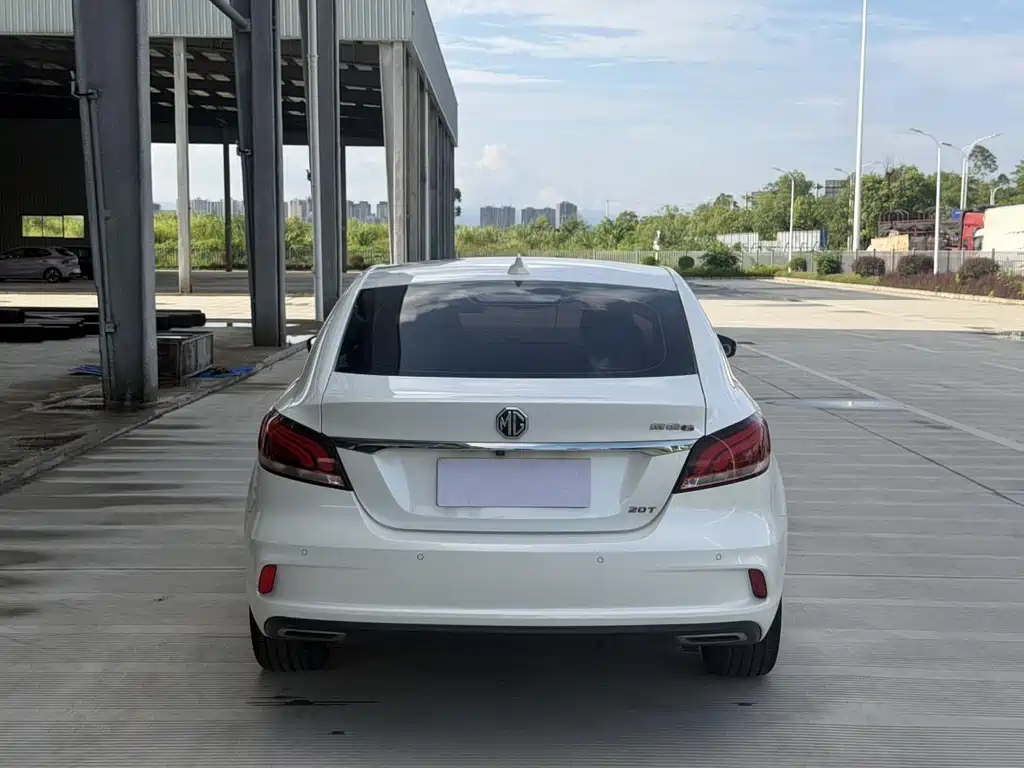 MG MG6 — миниатюра 9