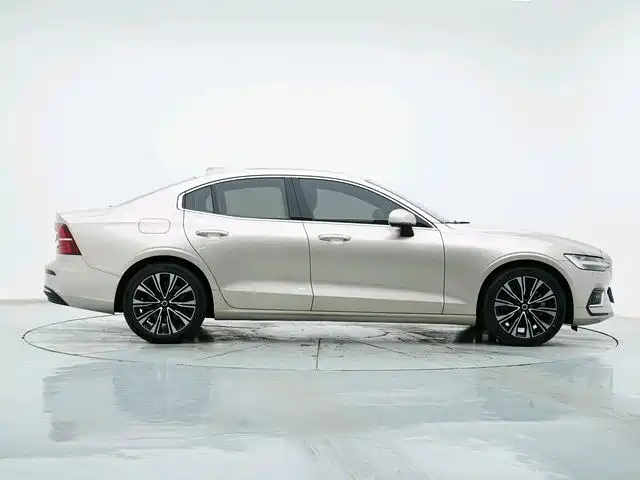 Volvo S60 — миниатюра 6