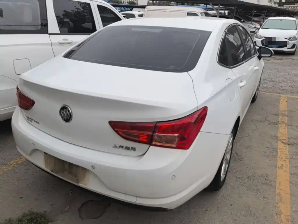 Buick Verano — миниатюра 7