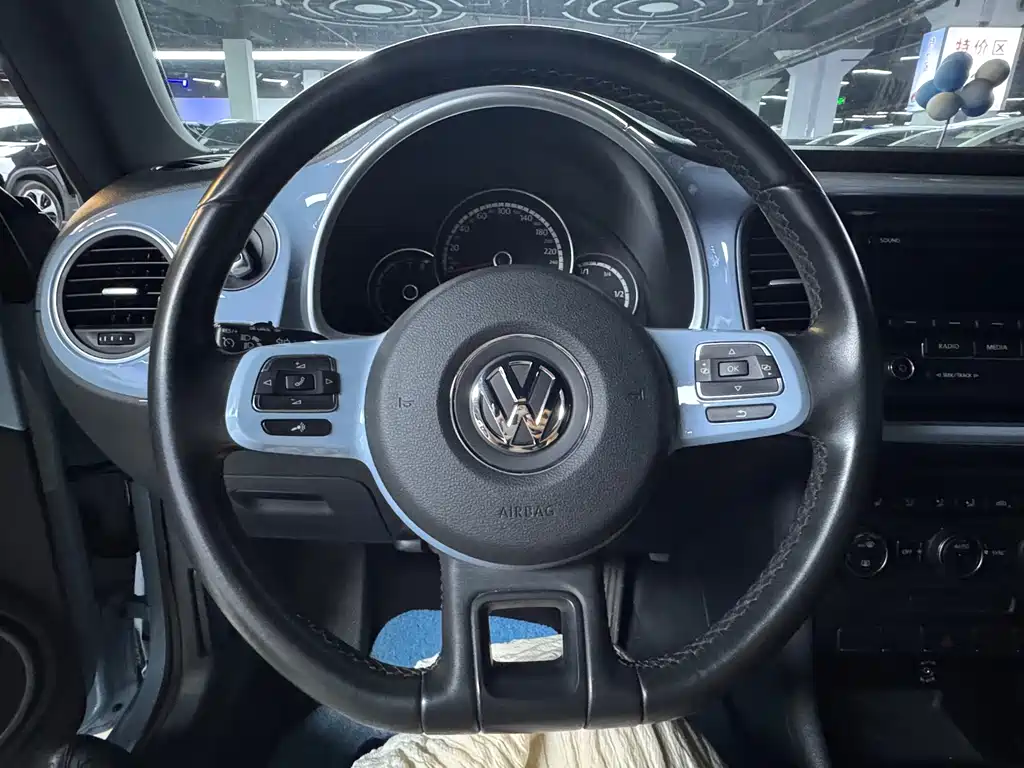 Volkswagen Beetle — миниатюра 9