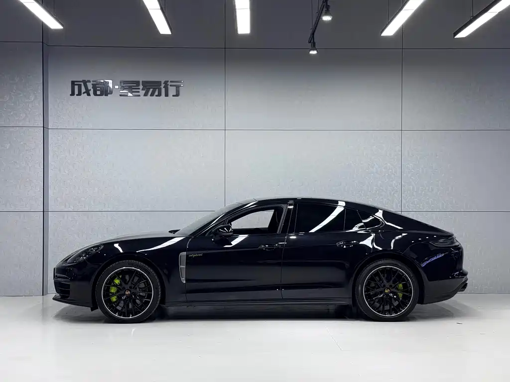 PORSCHE PANAMERA NEW ENERGY