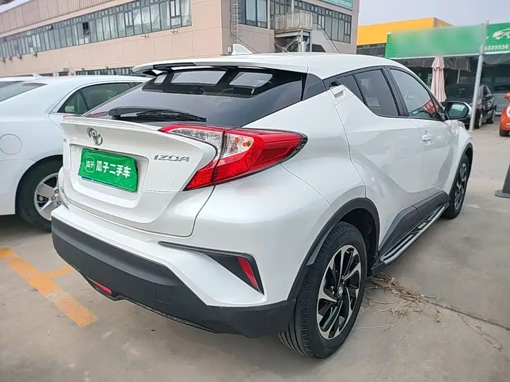 Toyota IZOA — миниатюра 7