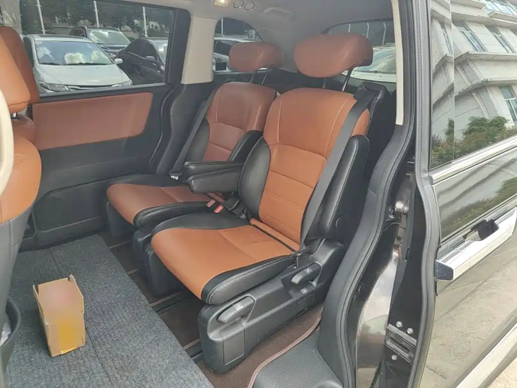Honda Elysion — миниатюра 17