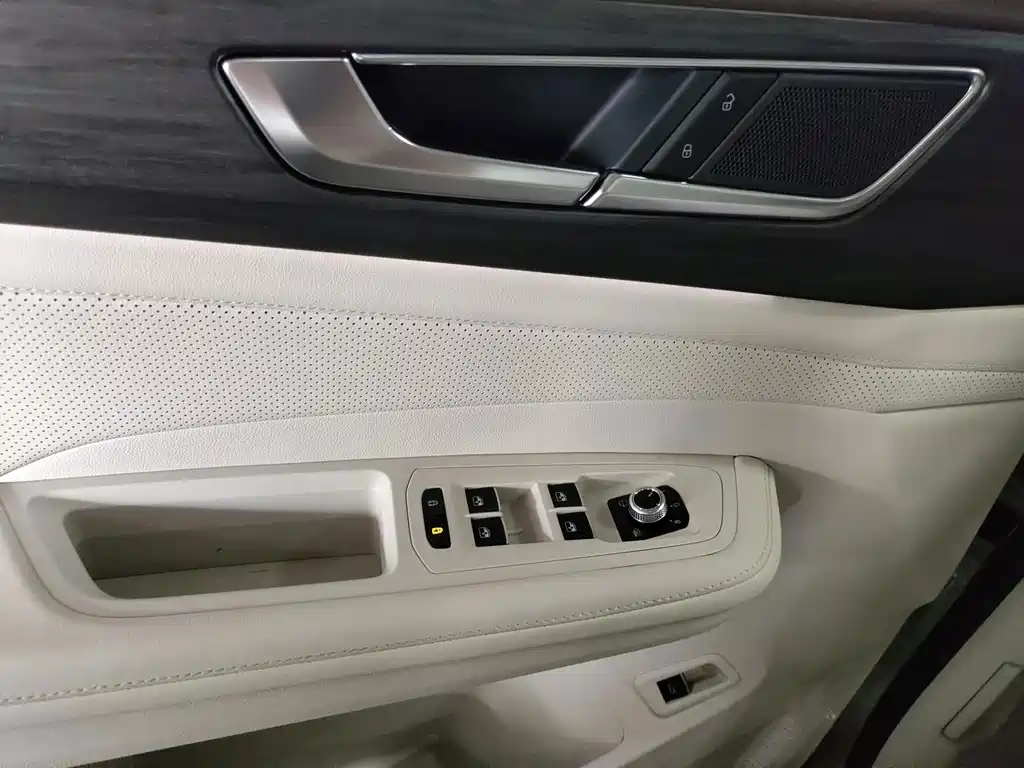 Volkswagen Viloran — миниатюра 12