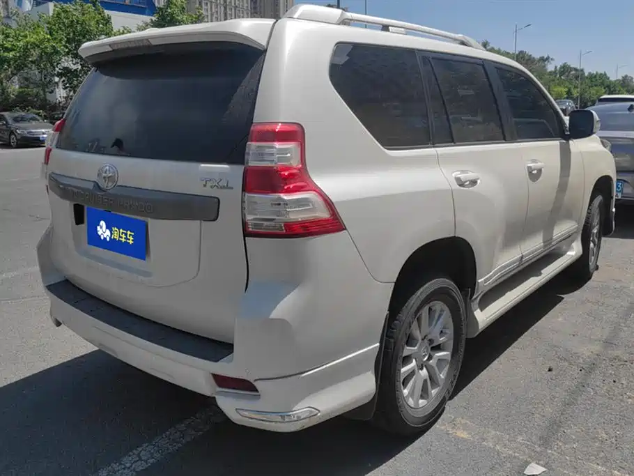 Toyota Land Cruiser Prado 2017 2.7L AT