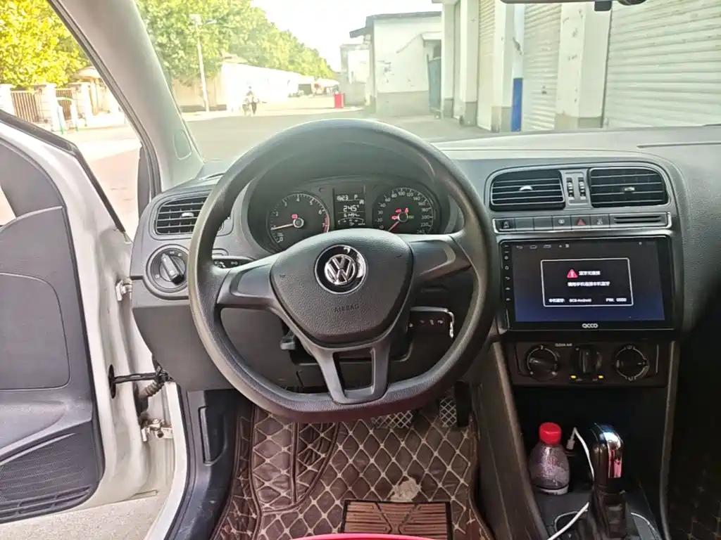 Volkswagen Polo — миниатюра 11