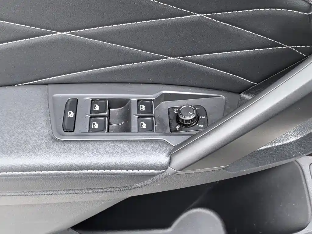Volkswagen Tiguan L — миниатюра 9