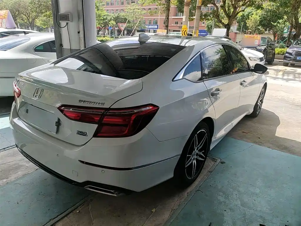 Honda Inspire 2022 260TURBO