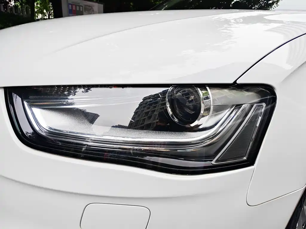 Audi A4L — миниатюра 8