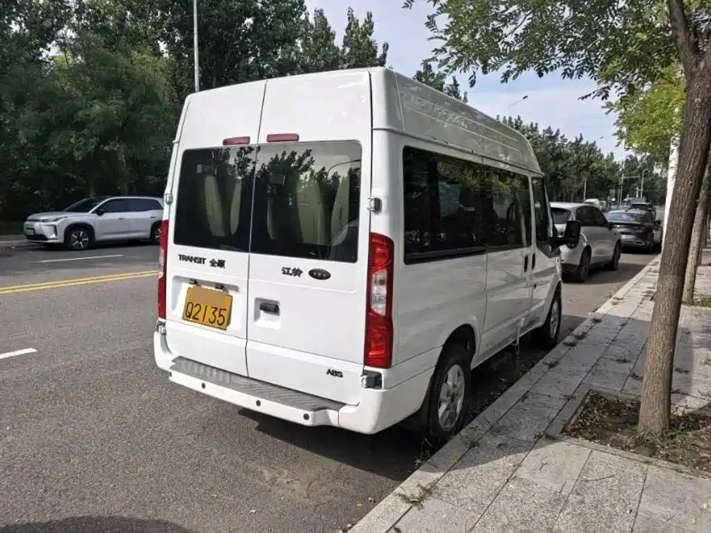 Ford Transit Custom — миниатюра 9