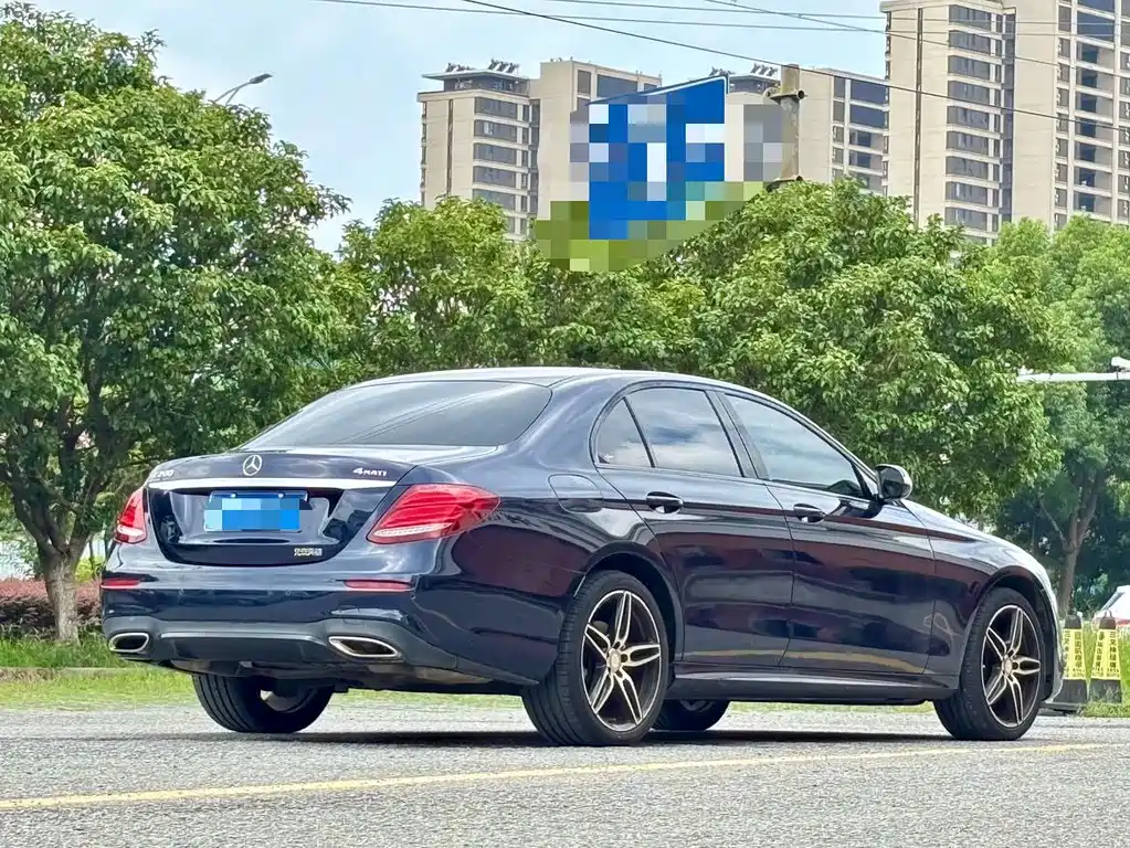 Mercedes-Benz E-Class — миниатюра 19