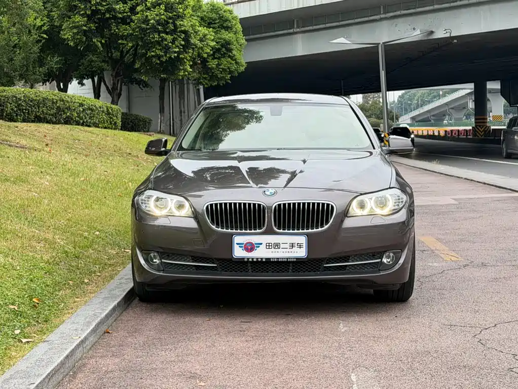 BMW 5 Series — миниатюра 2