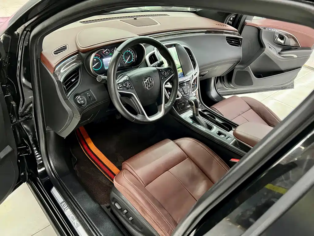 Buick LaCrosse — миниатюра 9