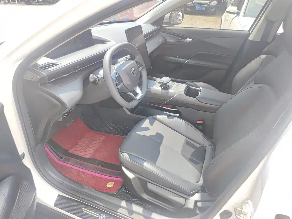 Changan Eado — миниатюра 4