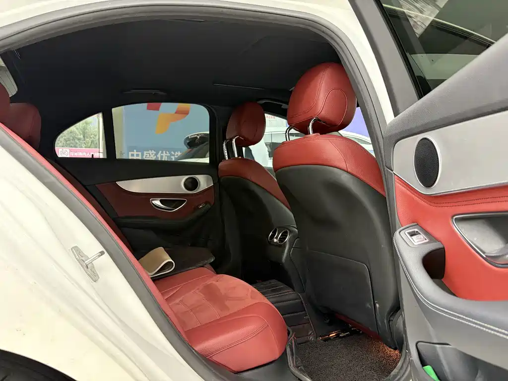 Mercedes-Benz C-Class — миниатюра 16