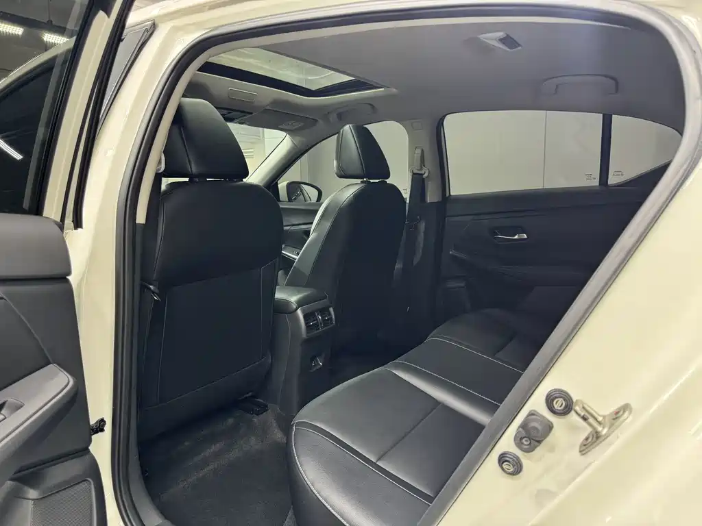 Nissan Sylphy — миниатюра 11