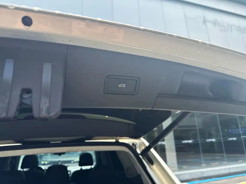 Volkswagen Teramont — миниатюра 20