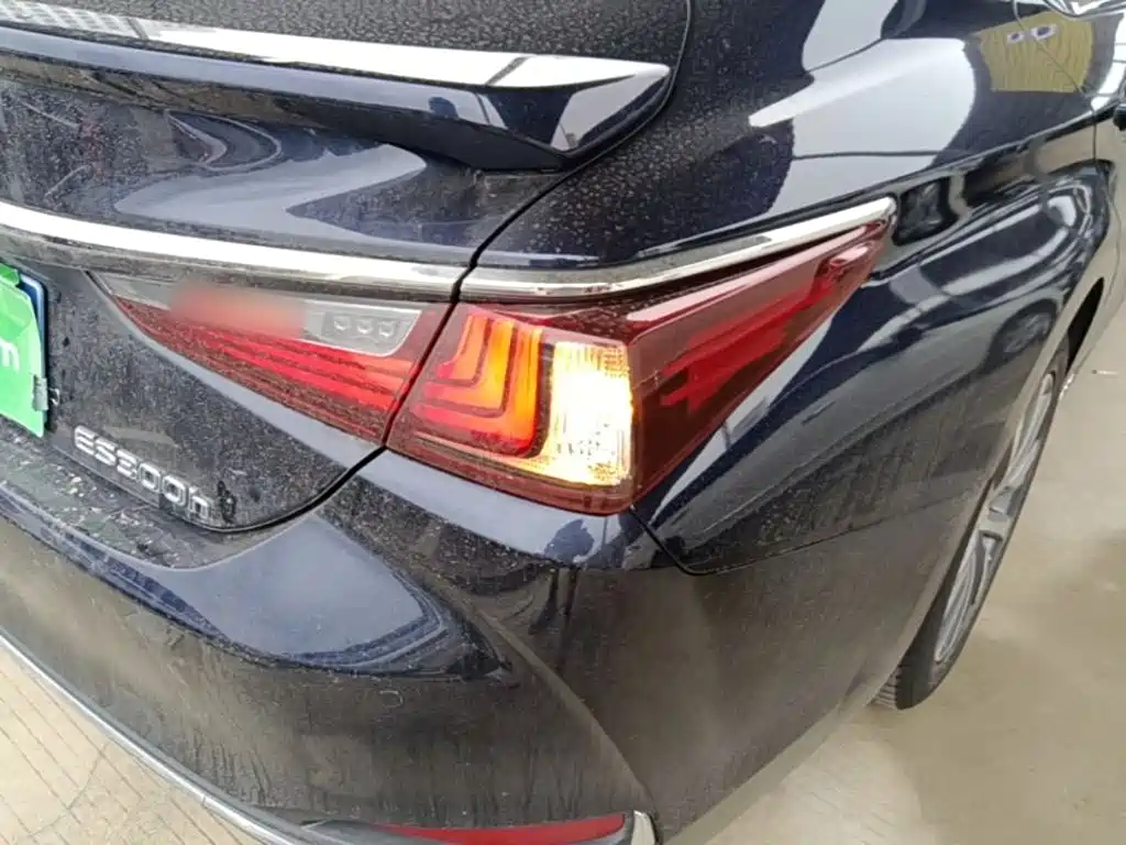 Lexus ES — миниатюра 8