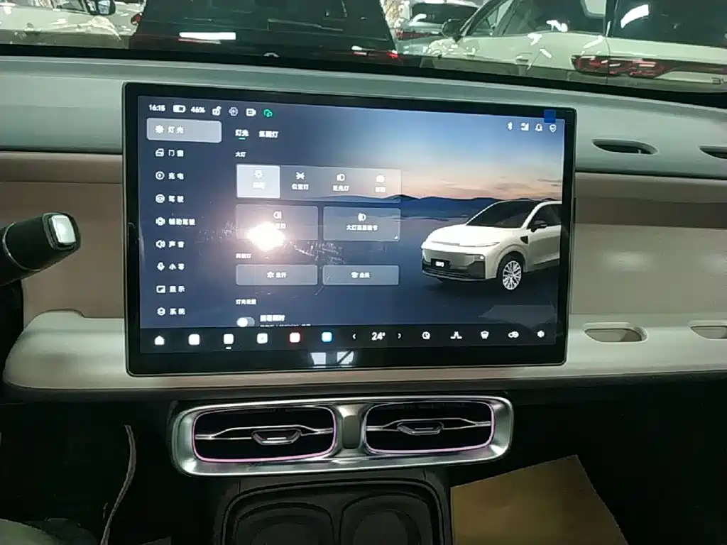 Leapmotor Leapmotor B10 — миниатюра 13