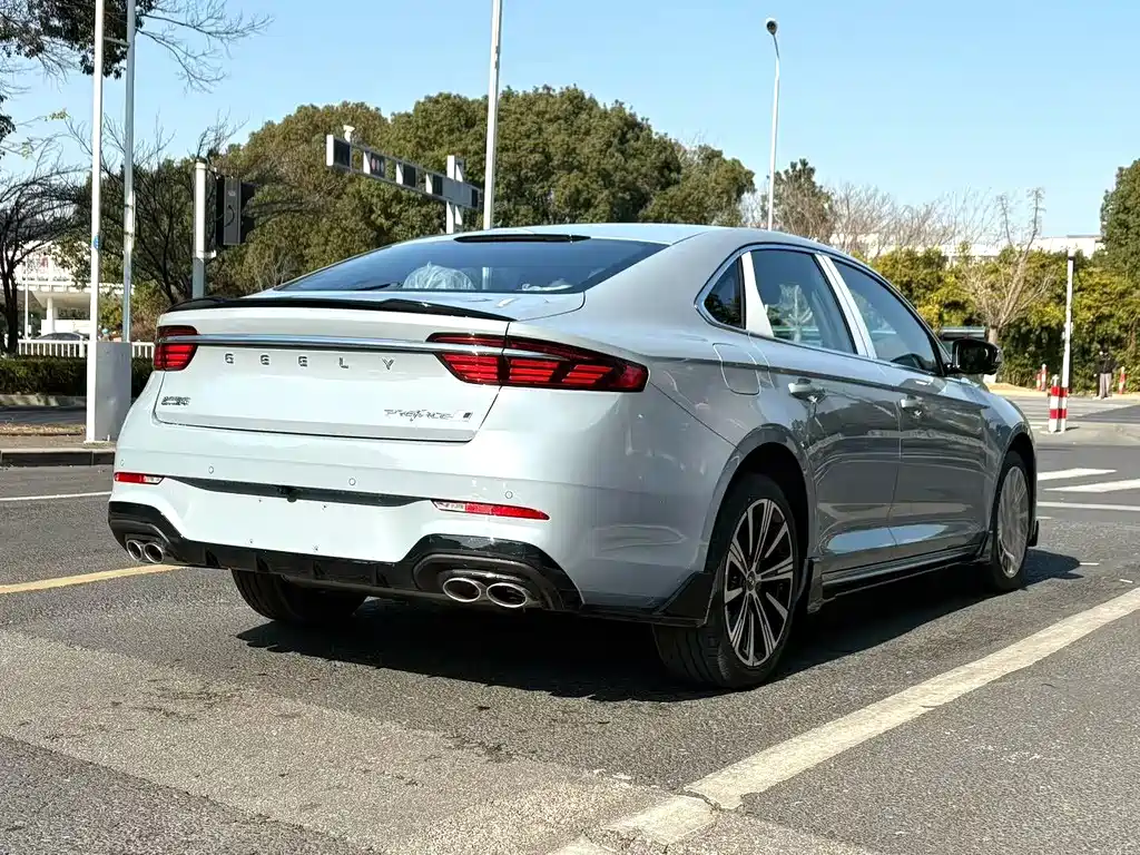 GEELY AUTOMOBILE XINGRUI