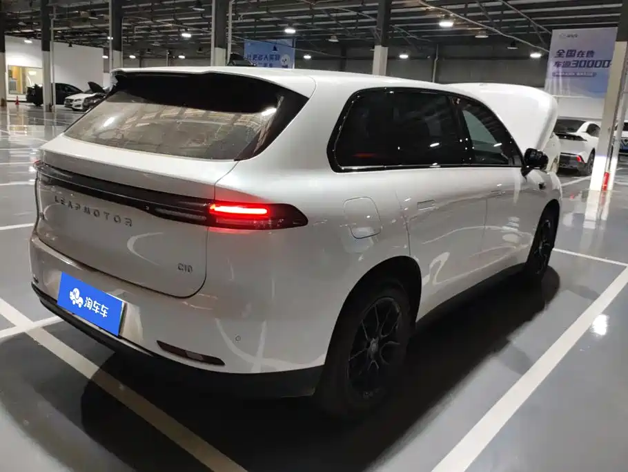 Leapmotor Leapmotor C10 — миниатюра 3