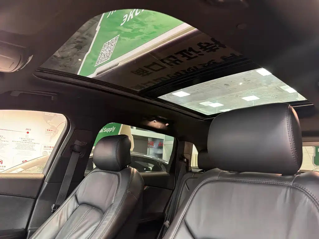 Lincoln MKX — миниатюра 11