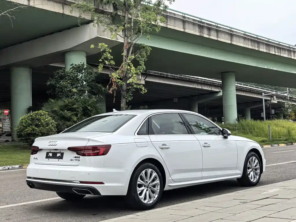 Audi A4L — миниатюра 5