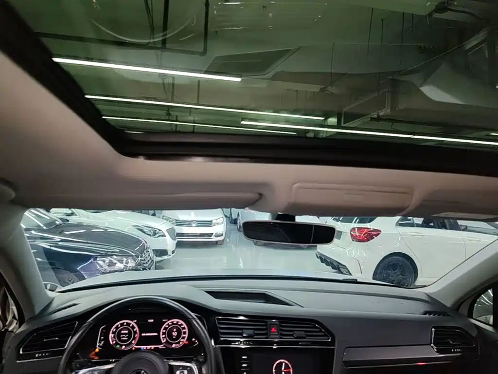 Volkswagen Tiguan L — миниатюра 18
