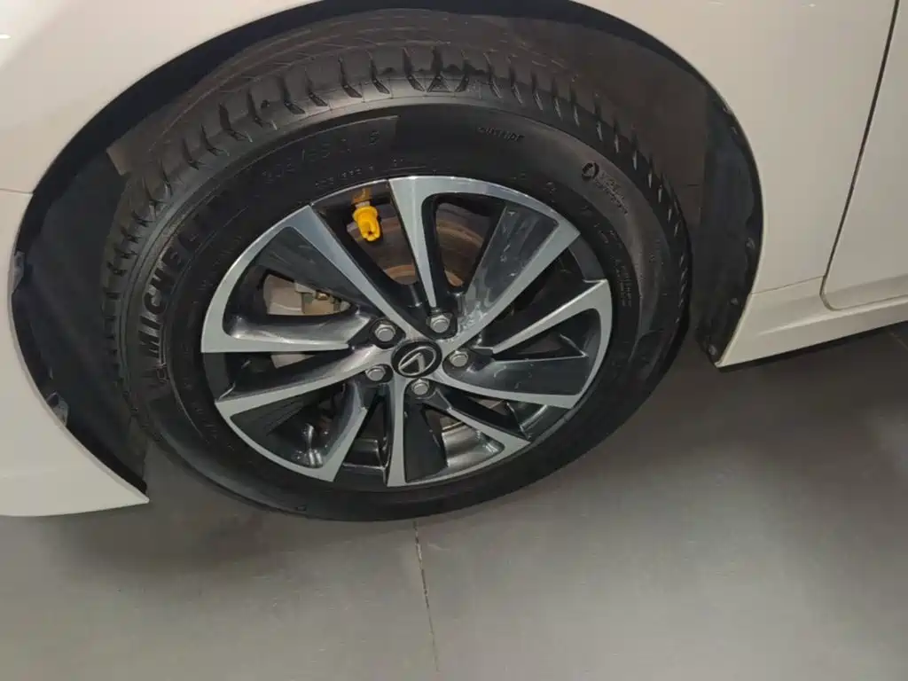 Lexus CT — миниатюра 23