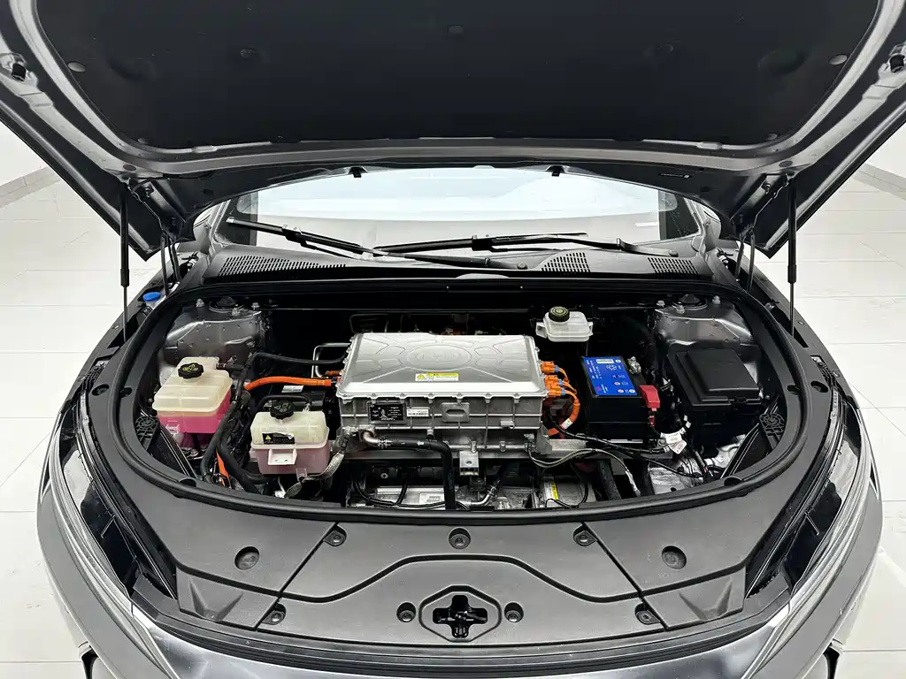 BYD Han — миниатюра 17