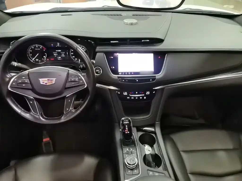 Cadillac XT5 — миниатюра 10