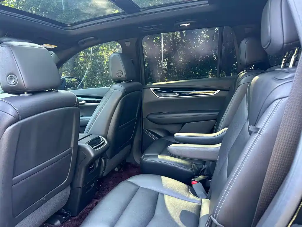 Cadillac XT6 — миниатюра 6