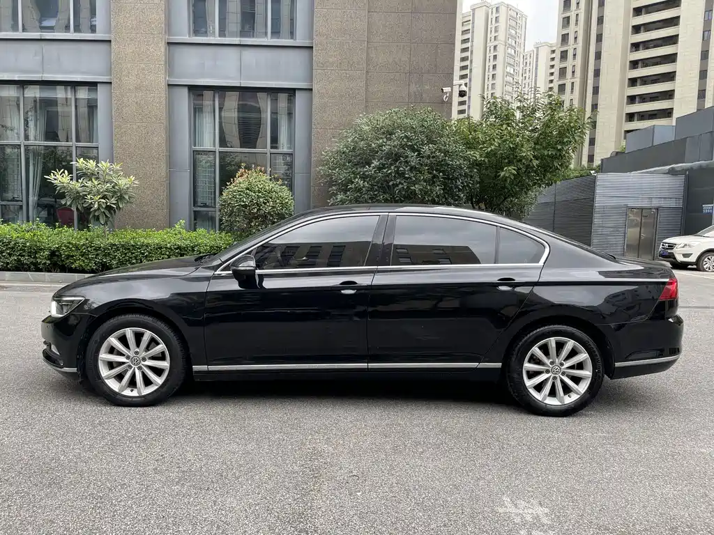 Volkswagen Magotan — миниатюра 6