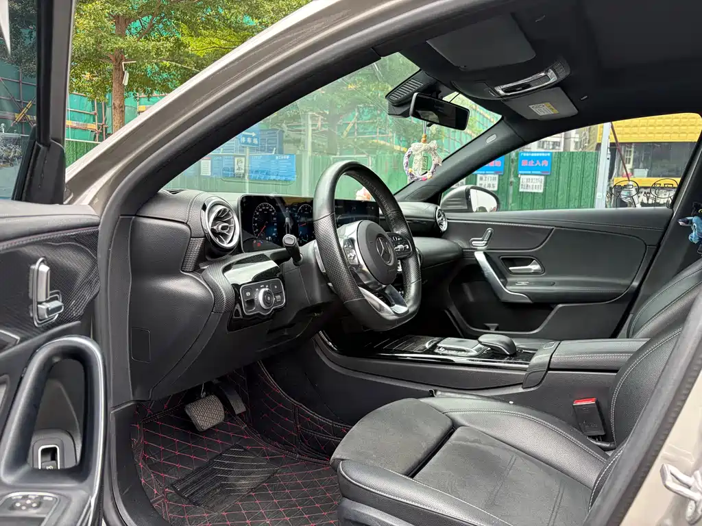 Mercedes-Benz A-Class — миниатюра 4