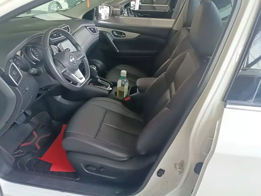 Nissan Qashqai — миниатюра 15