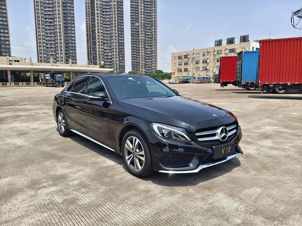 Mercedes-Benz C-Class — миниатюра 3