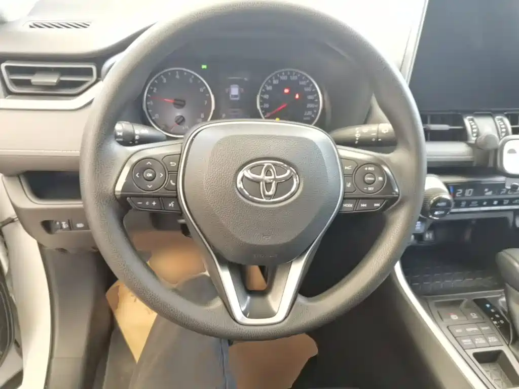 Toyota Wildlander — миниатюра 11
