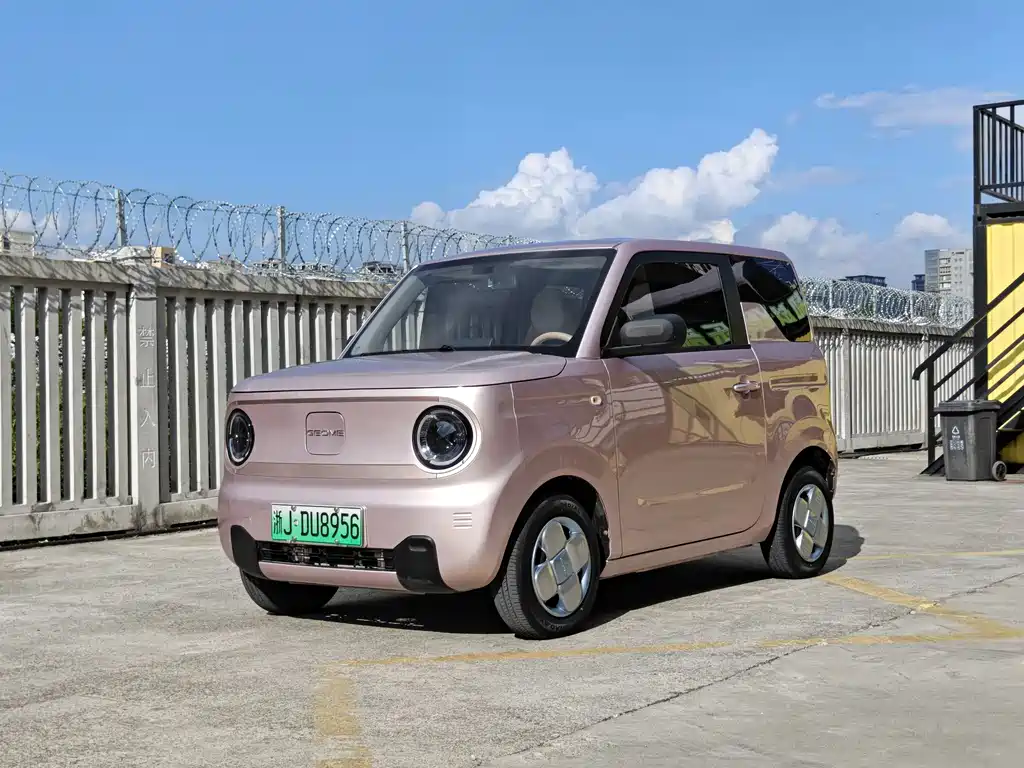 Geely Panda