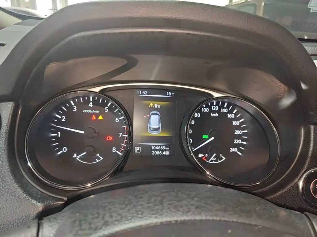 Nissan X-Trail — миниатюра 12