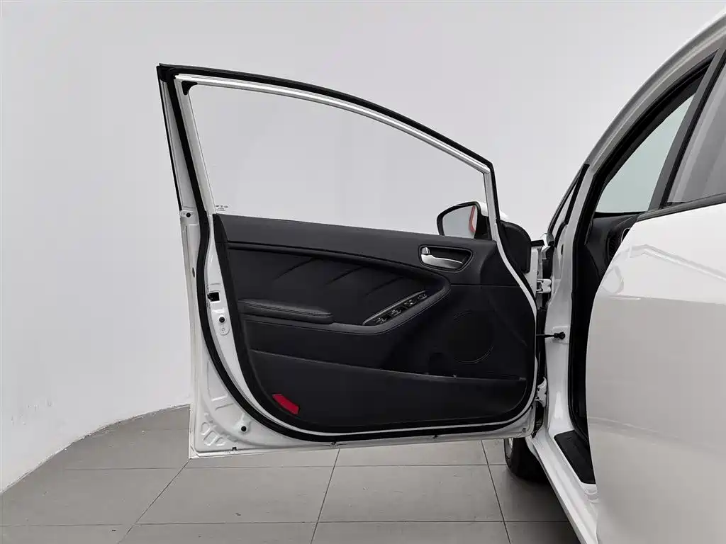 Kia K3S 2014 1.6L MT GL