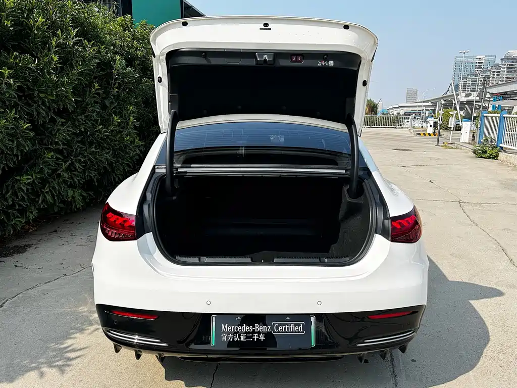 Mercedes-Benz EQE — миниатюра 10