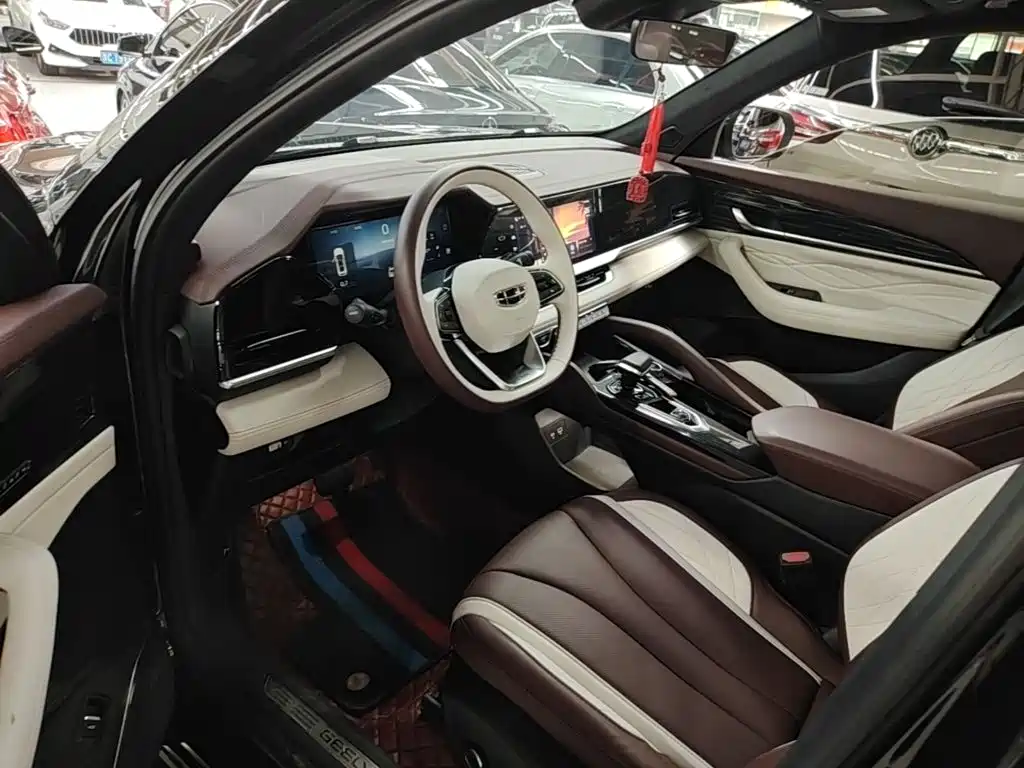 Geely Xingyue L — миниатюра 15